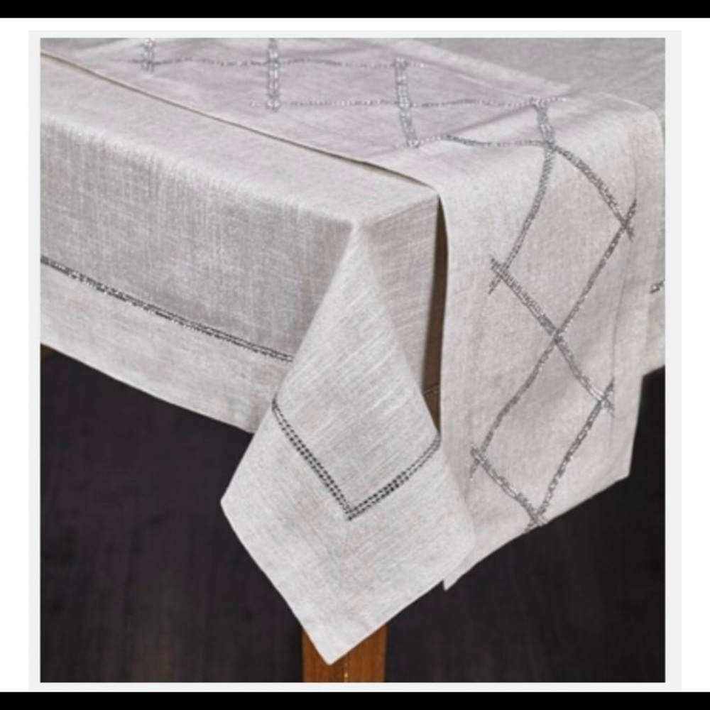 Table runner - Lauren Holly collection